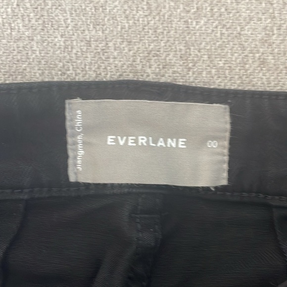 100% Cotton The Straight-Leg Crop - Picture 3 of 3